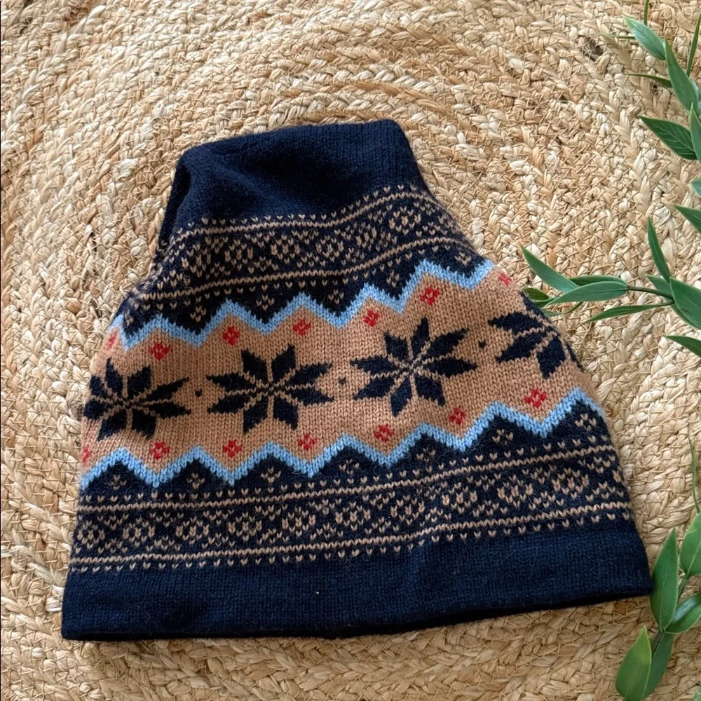 L.L. Bean Navy Fair Isle Knit Wool Hat with Tan and Light Blue Accents